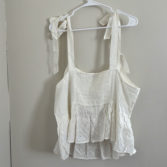 Madewell Plus Rosalie Tie-Strap Top in Geo Eyelet - Picture 8 of 8